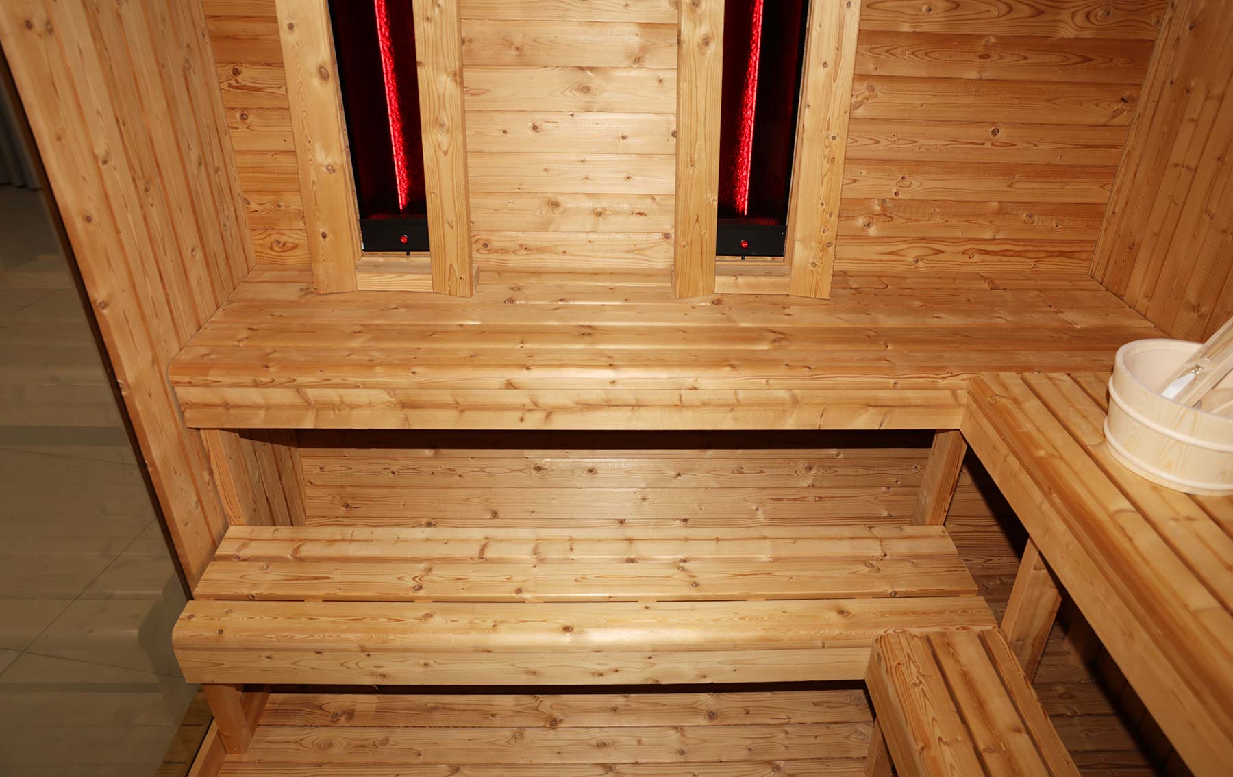 Outdoor Infrarot-Kombi-Sauna Borkum XL mit Vorraum und Harvia Saunaofen