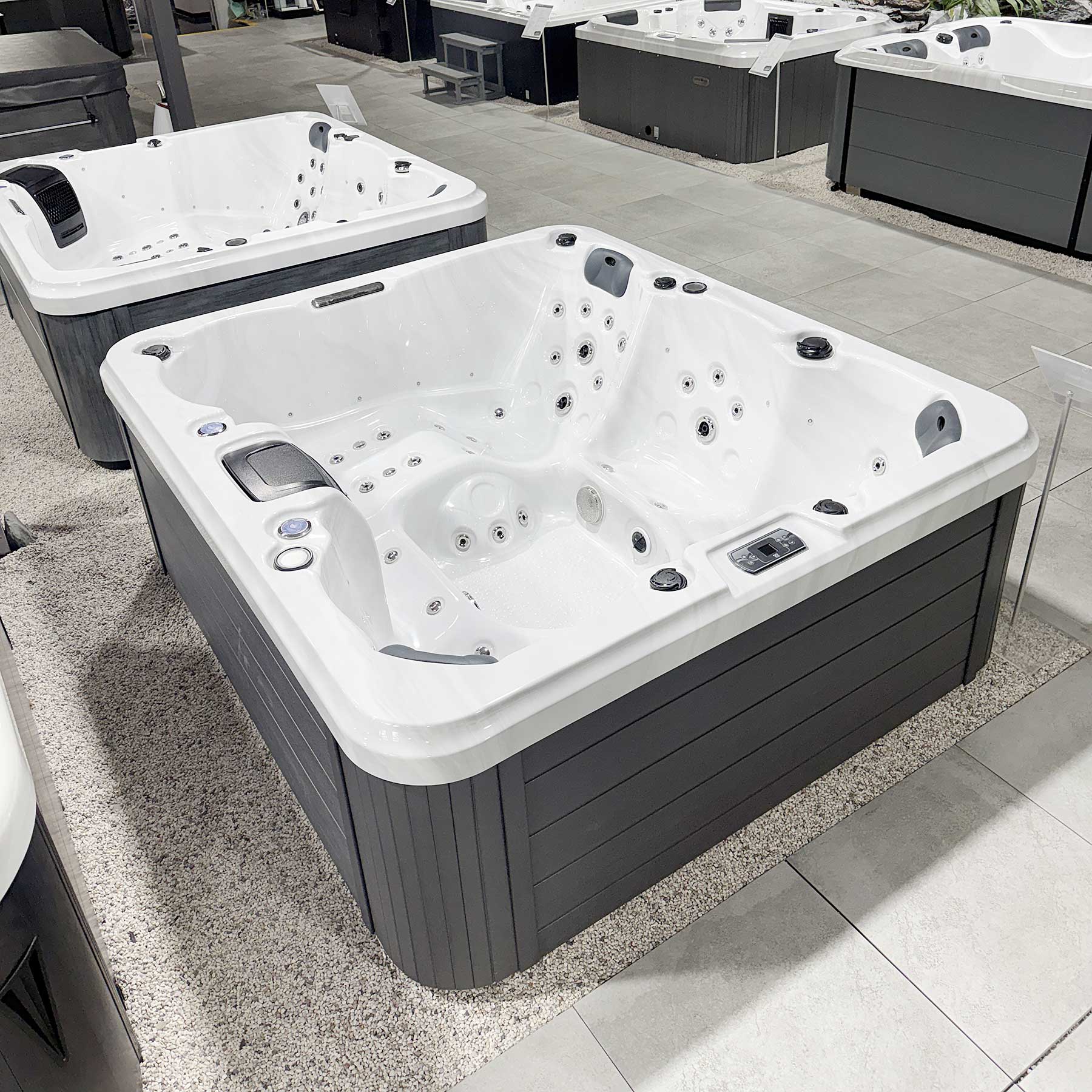 Ausstellungsstück Outdoor Whirlpool New York
