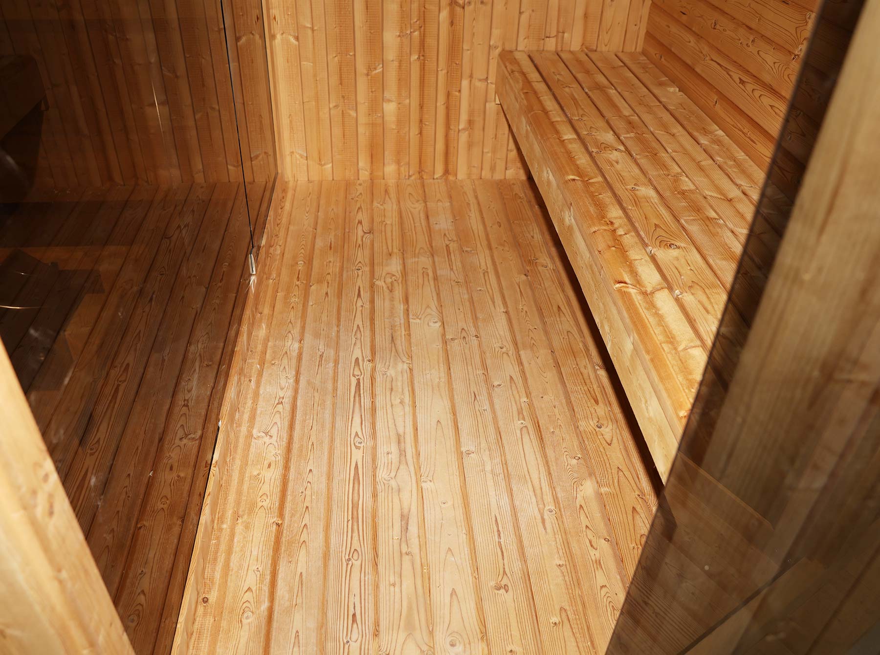 Outdoor Infrarot-Kombi-Sauna Borkum XL mit Vorraum und Harvia Saunaofen